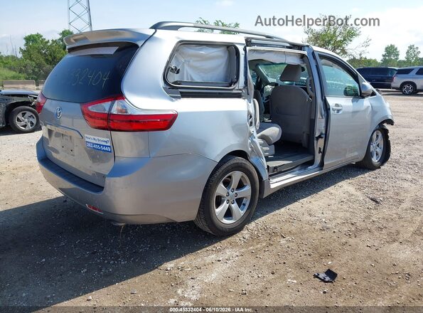 5TDKZ3DC6HS773309 2017 TOYOTA SIENNA Silver Trasero derecho