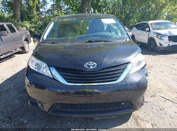 5TDKZ3DC6HS809760 2017 TOYOTA SIENNA Black Вид щитка приладів