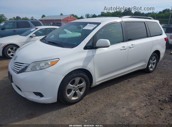 5TDKZ3DC6HS836439 2017 TOYOTA SIENNA White Front left