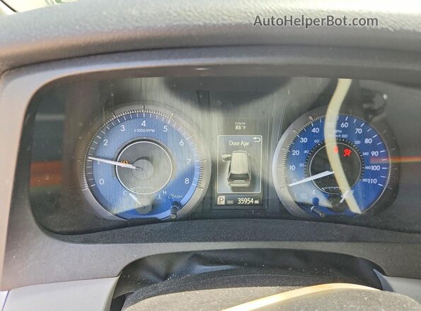 5TDKZ3DC6JS953833 2018 TOYOTA SIENNA Silver Vista del cuadro de instrumentos