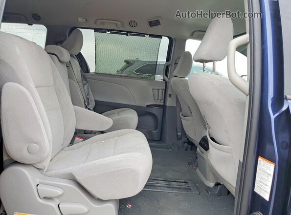 5TDKZ3DC7LS048505 2020 TOYOTA SIENNA Blue Rear interior view