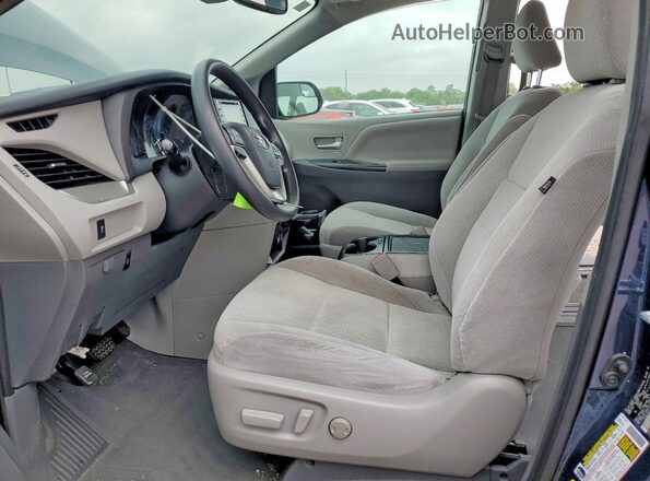 5TDKZ3DC7LS048505 2020 TOYOTA SIENNA Blue Front interior view