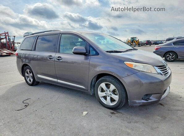 5TDKZ3DC8HS841903 2017 TOYOTA SIENNA Gray წინა მარჯვენა