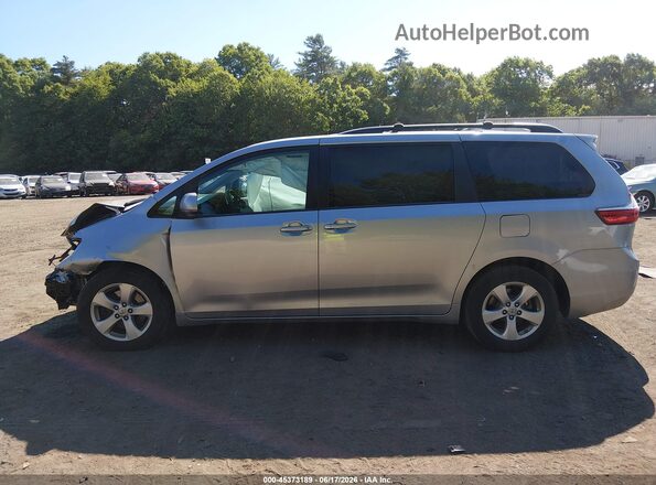 5TDKZ3DC8HS844820 2017 TOYOTA SIENNA Серебряный 