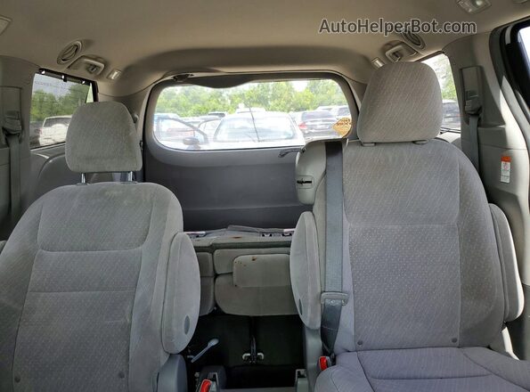 5TDKZ3DC8HS888364 2017 TOYOTA SIENNA White Հետևի նստատեղերի տեսք