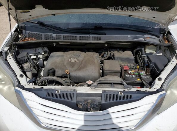 5TDKZ3DC8HS888364 2017 TOYOTA SIENNA White Շարժիչի բաժամունքի տեսք