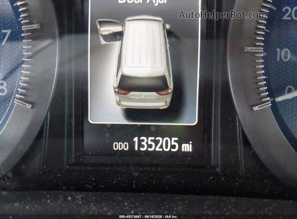 5TDKZ3DC8JS946401 2018 TOYOTA SIENNA White 