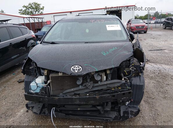5TDKZ3DC9HS820316 2017 TOYOTA SIENNA Black წინა ხედი