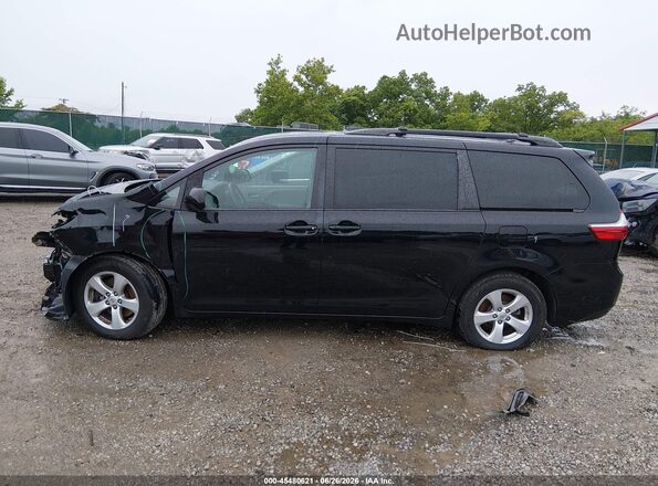 5TDKZ3DC9HS820316 2017 TOYOTA SIENNA Black 