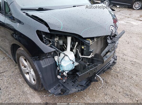 5TDKZ3DC9HS820316 2017 TOYOTA SIENNA Black 