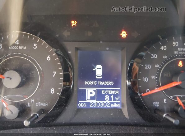 5TDKZ3DC9HS880533 2017 TOYOTA SIENNA Бордовый Вид задних сидений