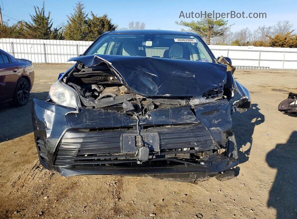 5TDKZ3DC9JS933480 2018 TOYOTA SIENNA Black Դիմացի տեսք