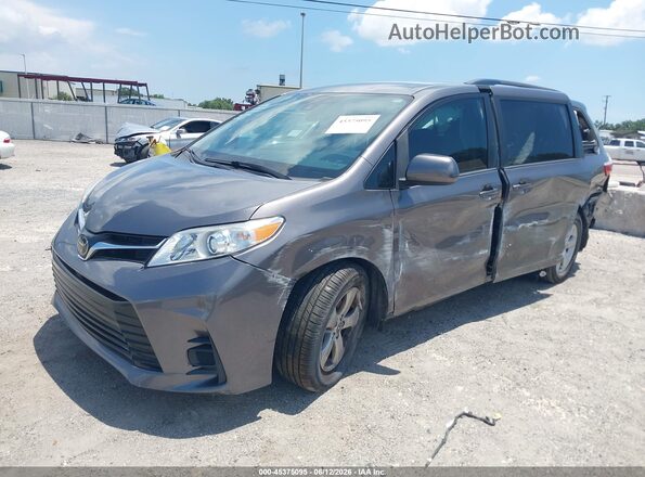 5TDKZ3DC9JS954586 2018 TOYOTA SIENNA Gray Front left