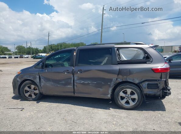 5TDKZ3DC9JS954586 2018 TOYOTA SIENNA Gray 