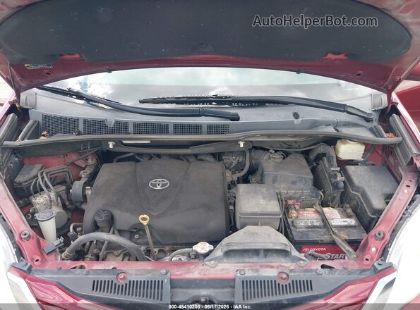 5TDKZ3DCXHS813469 2017 TOYOTA SIENNA Red Widok z tyłu