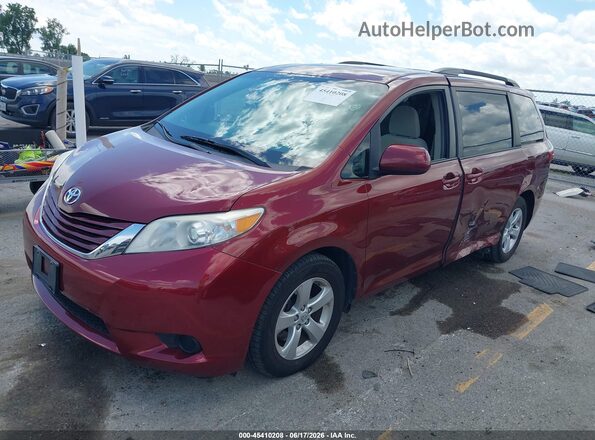 5TDKZ3DCXHS813469 2017 TOYOTA SIENNA Red Przód lewy