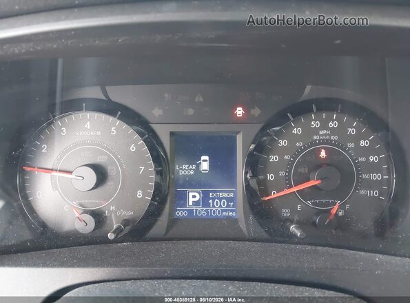 5TDKZ3DCXHS888172 2017 TOYOTA SIENNA Silver 