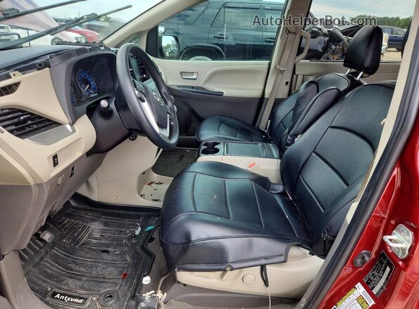 5TDKZ3DCXLS042536 2020 TOYOTA SIENNA Красный Вид салона спереди