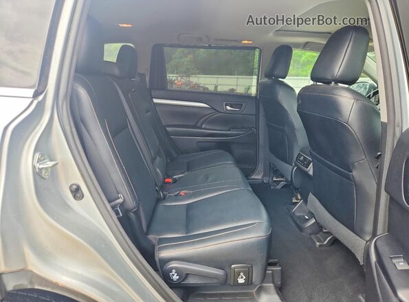 5TDKZRFH0HS514228 2017 TOYOTA HIGHLANDER Серебряный 