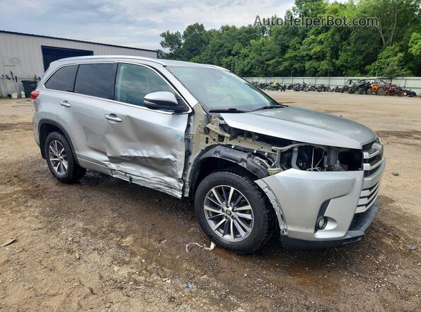 5TDKZRFH0HS514228 2017 TOYOTA HIGHLANDER Серебряный 
