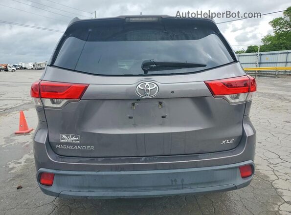 5TDKZRFH0JS532752 2018 TOYOTA HIGHLANDER Gray Հետևի տեսք