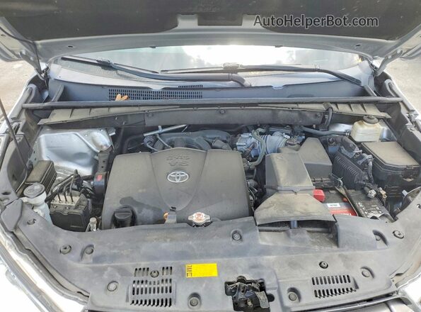 5TDKZRFH1JS260809 2018 TOYOTA HIGHLANDER Silver 