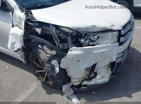 5TDKZRFH2JS527858 2018 TOYOTA HIGHLANDER Белый Вид спереди