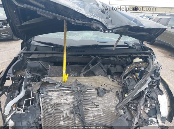 5TDKZRFH2JS537712 2018 TOYOTA HIGHLANDER Black Вид ззаду