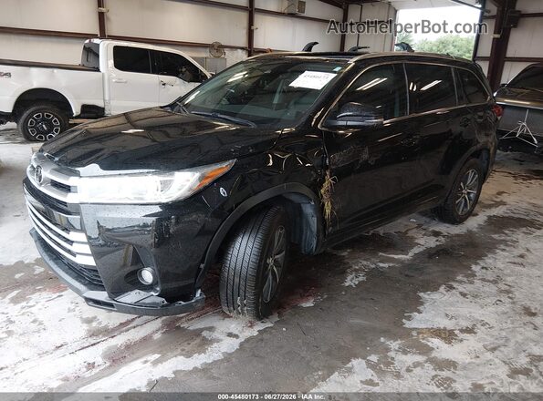 5TDKZRFH3JS528856 2018 TOYOTA HIGHLANDER Black Front left