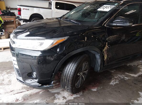 5TDKZRFH3JS528856 2018 TOYOTA HIGHLANDER Black Front view