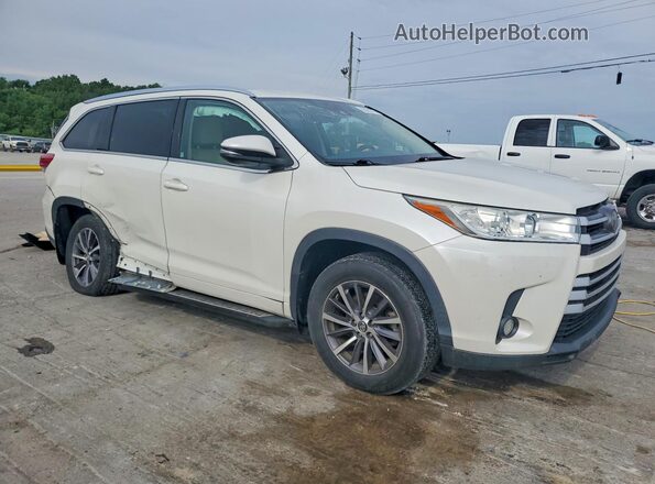 5TDKZRFH3JS530154 2018 TOYOTA HIGHLANDER White Передня права чверть