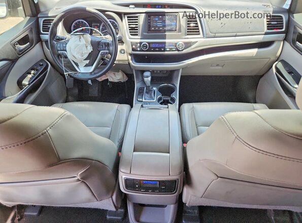 5TDKZRFH3JS544474 2018 TOYOTA HIGHLANDER White Вид панелі приладів