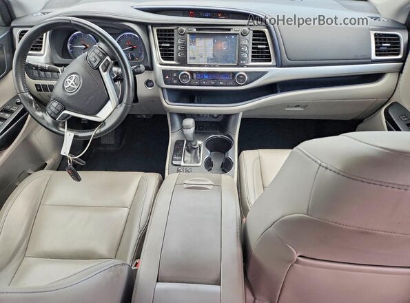 5TDKZRFH3KS334149 2019 TOYOTA HIGHLANDER Silver Vista del salpicadero