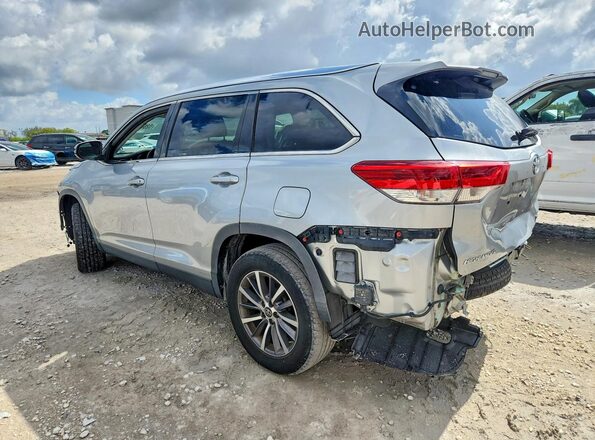 5TDKZRFH3KS334149 2019 TOYOTA HIGHLANDER Silver Trasero izquierdo