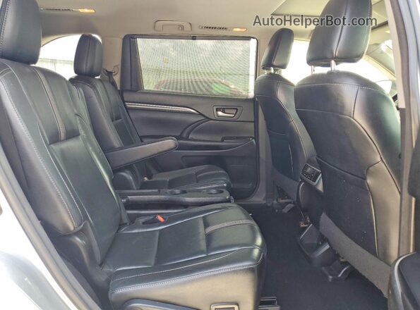 5TDKZRFH4HS517701 2017 TOYOTA HIGHLANDER Silver 