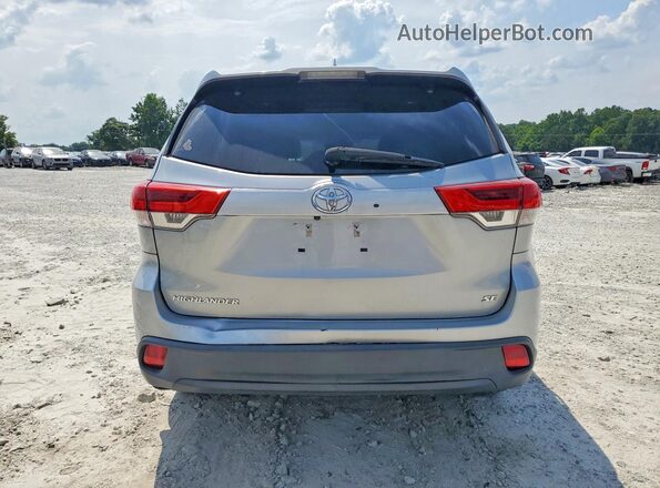 5TDKZRFH4HS517701 2017 TOYOTA HIGHLANDER Silver 