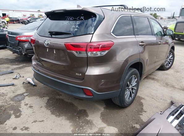 5TDKZRFH4JS265437 2018 TOYOTA HIGHLANDER Brown Rear right