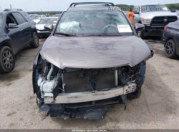 5TDKZRFH4JS265437 2018 TOYOTA HIGHLANDER Brown Rear interior view