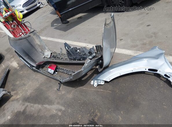 5TDKZRFH4KS556313 2019 TOYOTA HIGHLANDER Серебряный Вид щитка приборов