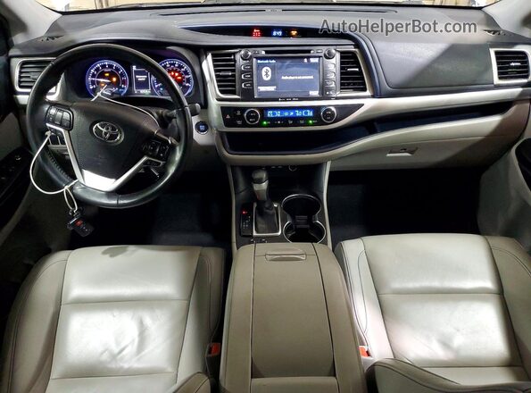 5TDKZRFH5KS346206 2019 TOYOTA HIGHLANDER Silver Dashboard view