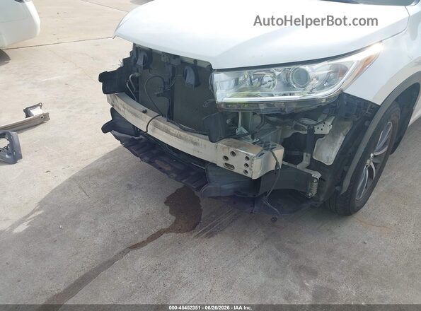 5TDKZRFH6KS556734 2019 TOYOTA HIGHLANDER White Front view
