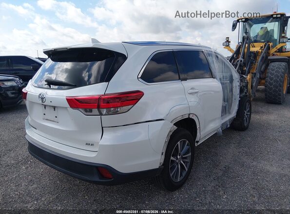 5TDKZRFH6KS556734 2019 TOYOTA HIGHLANDER White Rear right