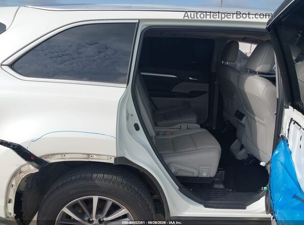 5TDKZRFH6KS556734 2019 TOYOTA HIGHLANDER White VIN sticker view