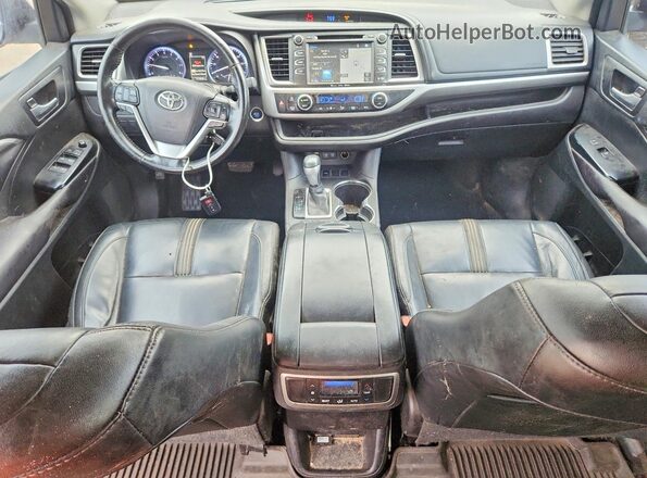5TDKZRFH7HS194583 2017 TOYOTA HIGHLANDER Black Вид панелі приладів