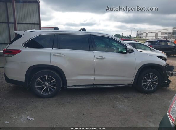 5TDKZRFH7HS510774 2017 TOYOTA HIGHLANDER White Панорамний вид салону 360°
