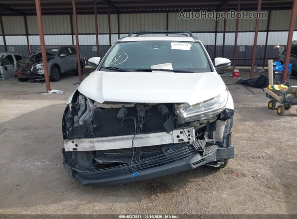 5TDKZRFH7HS510774 2017 TOYOTA HIGHLANDER White Вид задньої частини салону