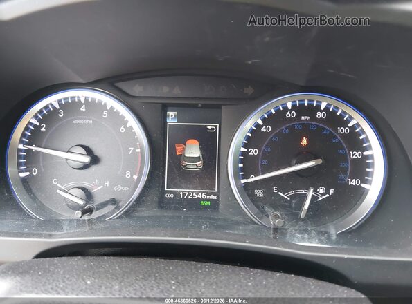 5TDKZRFH7HS520155 2017 TOYOTA HIGHLANDER White Вид задніх сидінь