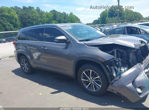 5TDKZRFH7JS533767 2018 TOYOTA HIGHLANDER Gray Սալոնի հետևի տեսք
