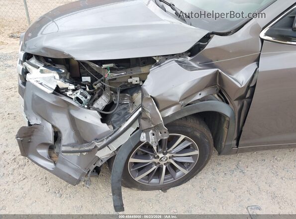 5TDKZRFH7JS544235 2018 TOYOTA HIGHLANDER Gray წინა ხედი