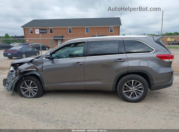 5TDKZRFH7JS544235 2018 TOYOTA HIGHLANDER Gray სალონის 360-გრადუსიანი ხედი